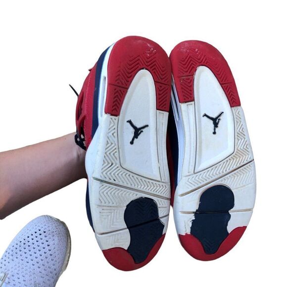 RARE 2019 Air Jordan 4 Retro GS 'FIBA' Size 7.5 - Picture 3 of 16